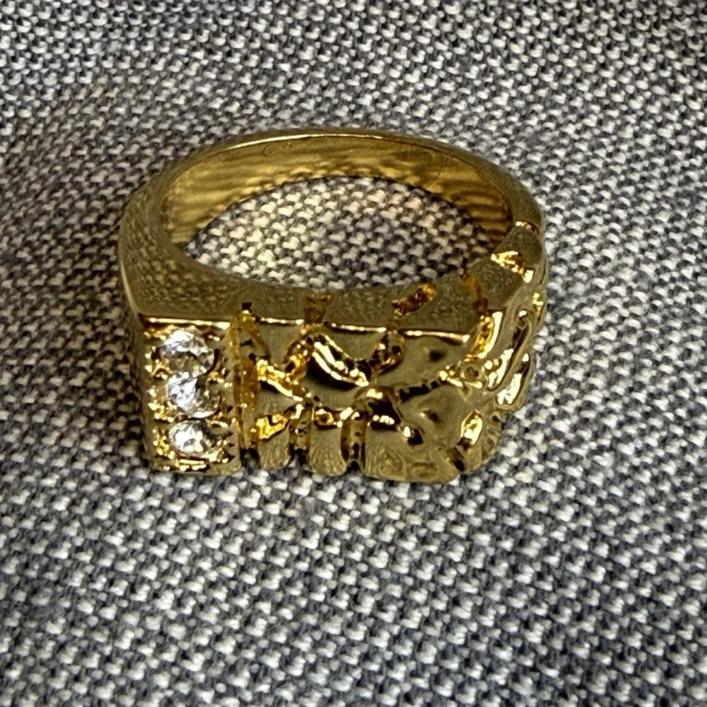 Nugget Ring with 3 Clear Stones Sz 14 Men's Gold Tone Band Statement Classic